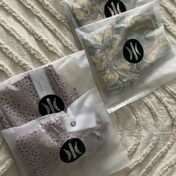 Workout set’s ! - Picture 1 of 4